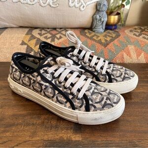 Salvatore Ferragamo $1,084 Wimbledon Gancini Print Low-Top Women’s Sneakers US10